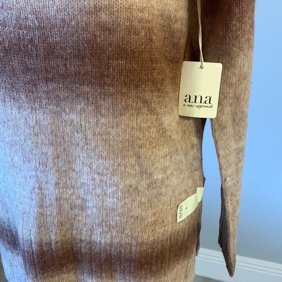 [a.n.a] Brown/Cream Knit Sweater - Size Small NWT - Picture 3 of 6